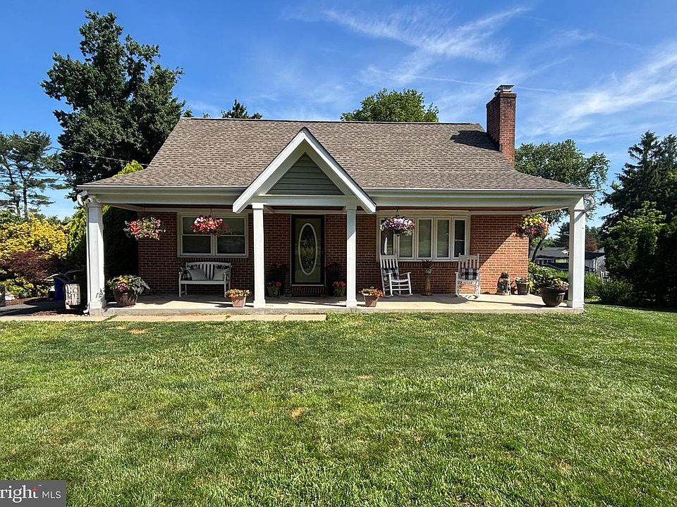 1st image of 504 Plumtree Rd