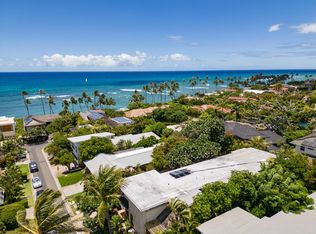 242 Kaalawai Pl, Honolulu, HI 96816