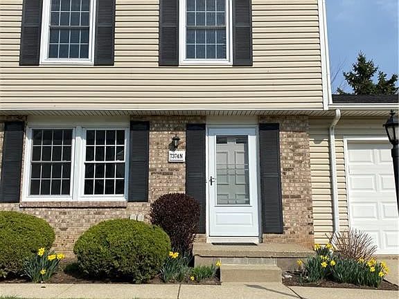 2nd image of 7374 N Chestnut Commons Dr Unit D