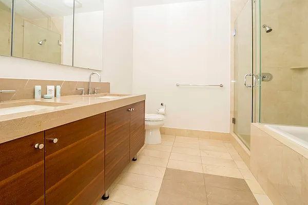 Rented by Keller Williams NYC | media 19