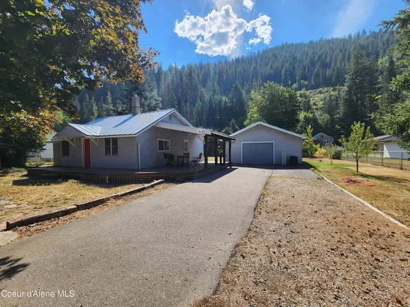 413 E Larch Ave, Osburn, ID 83849