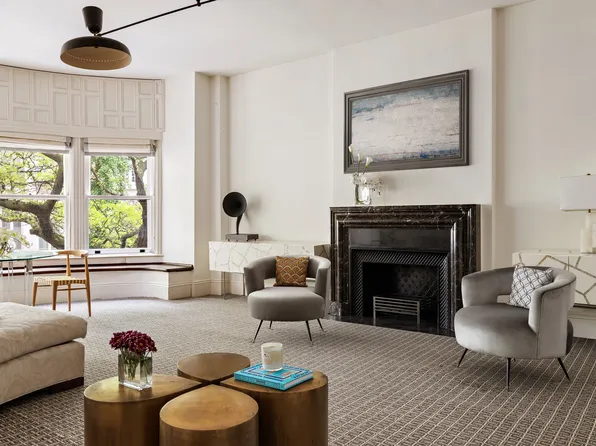 4 East 82nd Street 3F image 3 of 8