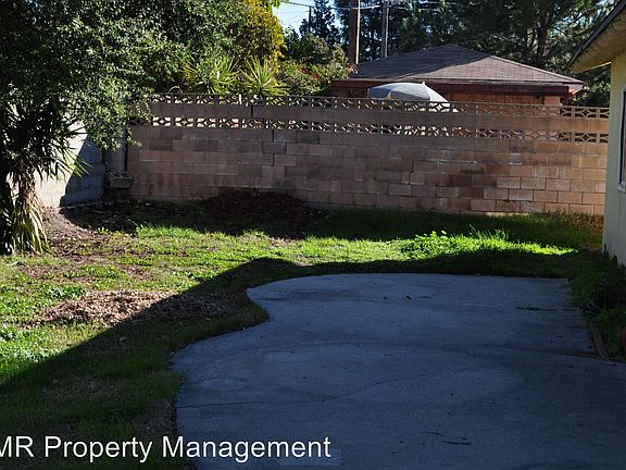 3rd image of 629 Silverdale Dr