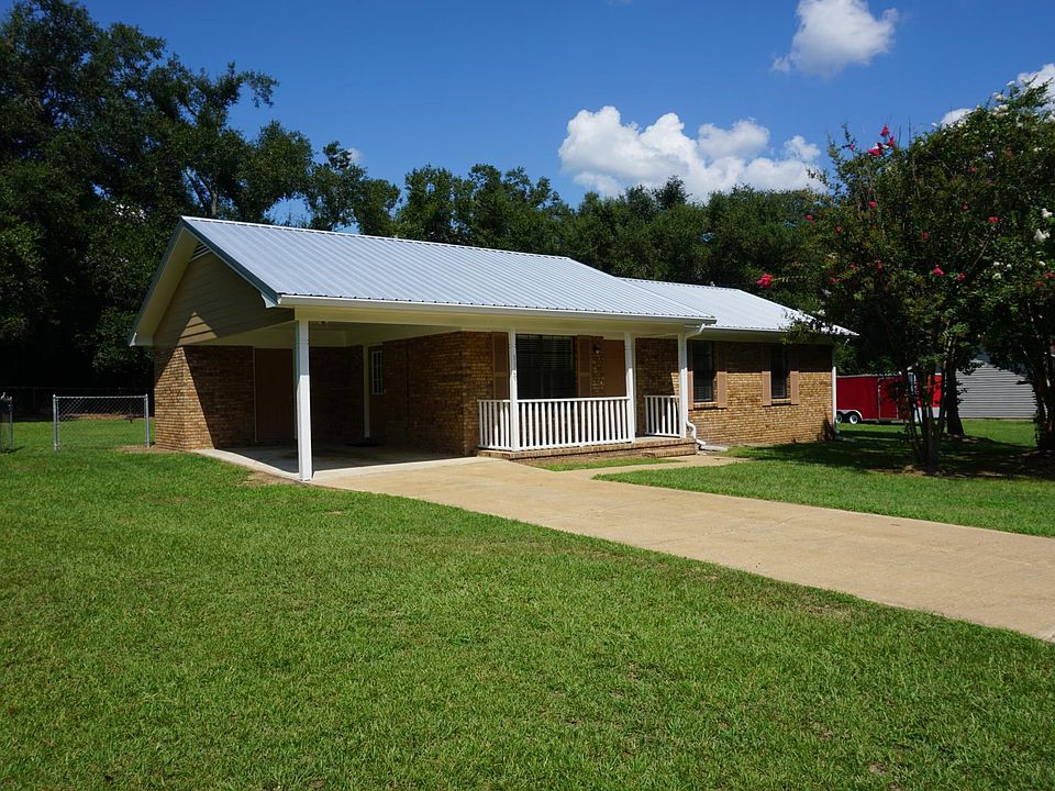 Front south corner.
