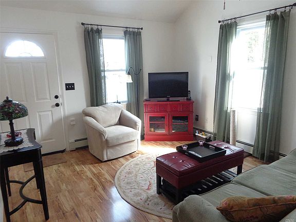 3rd image of 78 Argyle Ave