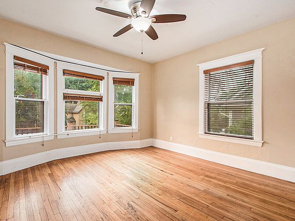 2nd image of 743 Fountain St NE #2