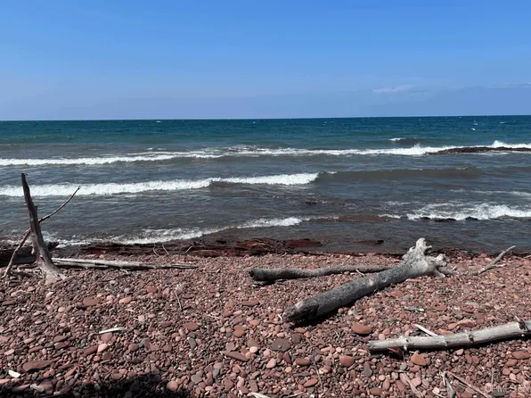 2741 Sunset Bay Beach Rd, Allouez, MI 49805