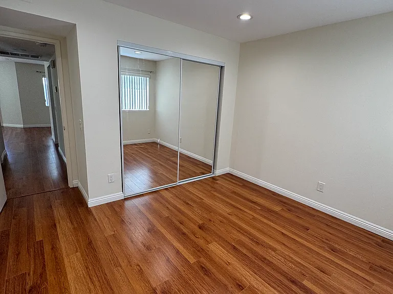 1122 Linden Ave #3 — Photo 16
