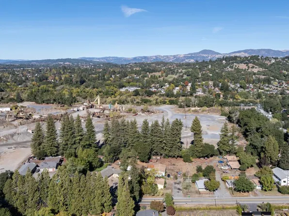 107 Bailhache Avenue, Healdsburg, CA 95448