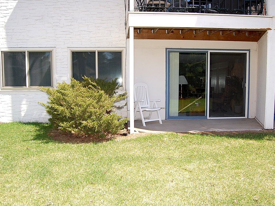 1st image of 132 Demont Ave E APT 127