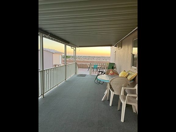 3rd image of 10452 S Spring Ave