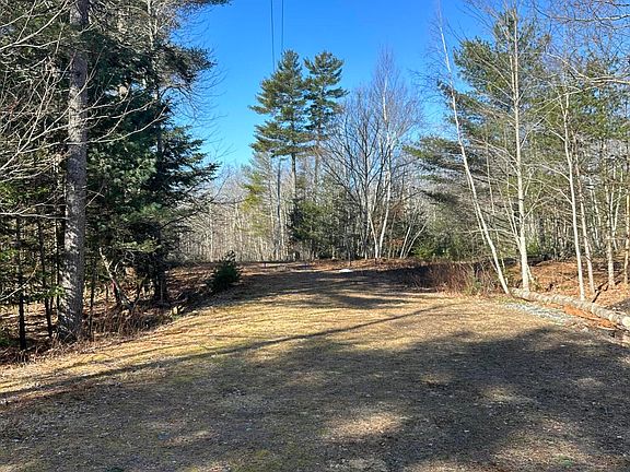 2nd image of 00 Nananka Trail