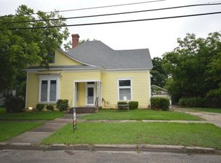 311 S Clements St, Gainesville, TX 76240