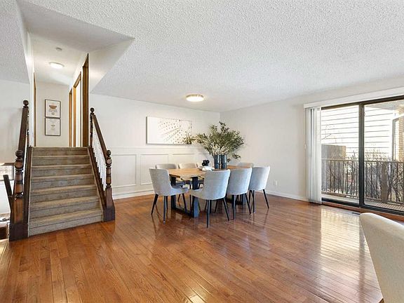 4th image of 12 Castlefall Rd NE