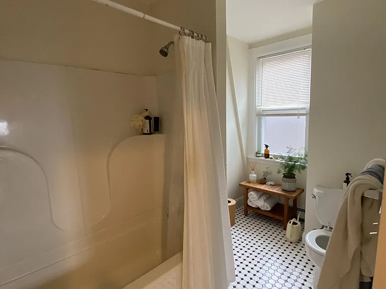 34 Chatham St #3 — Photo 8