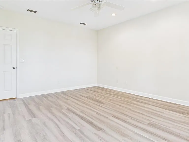 505 S Tampania Ave #7 — Photo 22