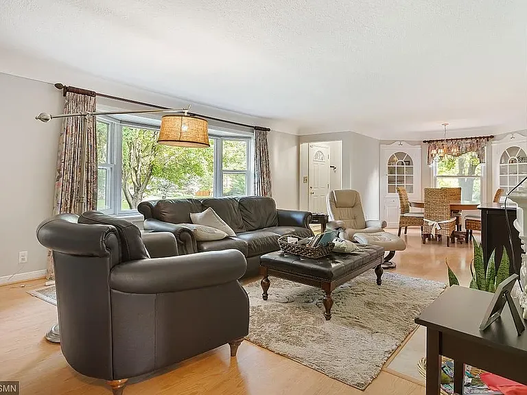 5524 Warwick Pl — Photo 5