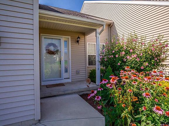 4th image of 17B Pointe West Dr #B
