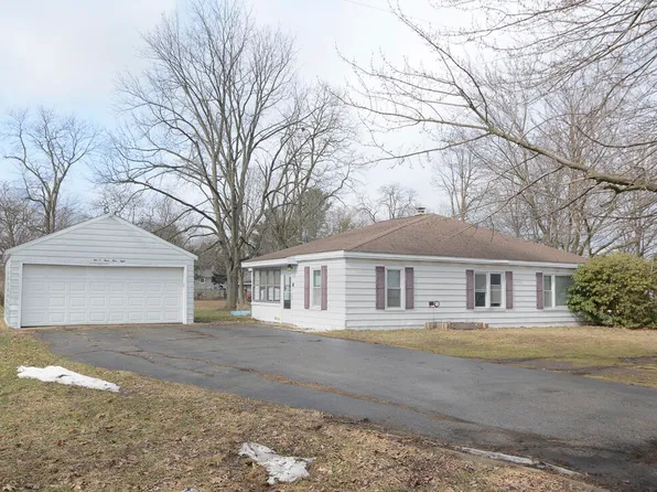 10348 Oakland Dr, Portage, MI 49024