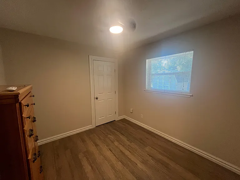 1331 W Hayes St — Photo 11