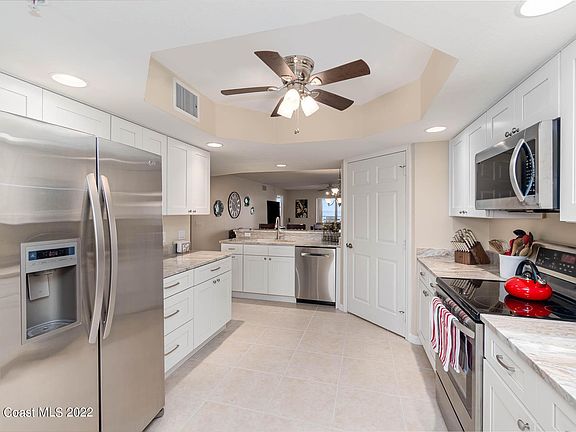 3rd image of 7008 Sevilla Ct Unit 302