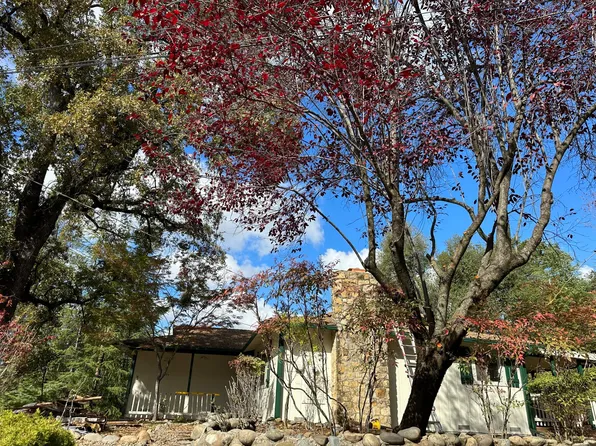 4481 Justine Ave, Diamond Springs, CA 95619