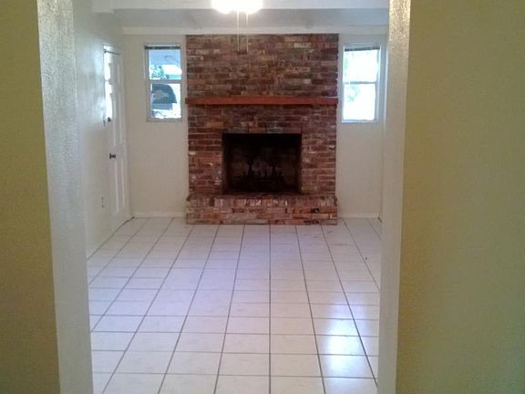 2nd image of 4503 S Trask St