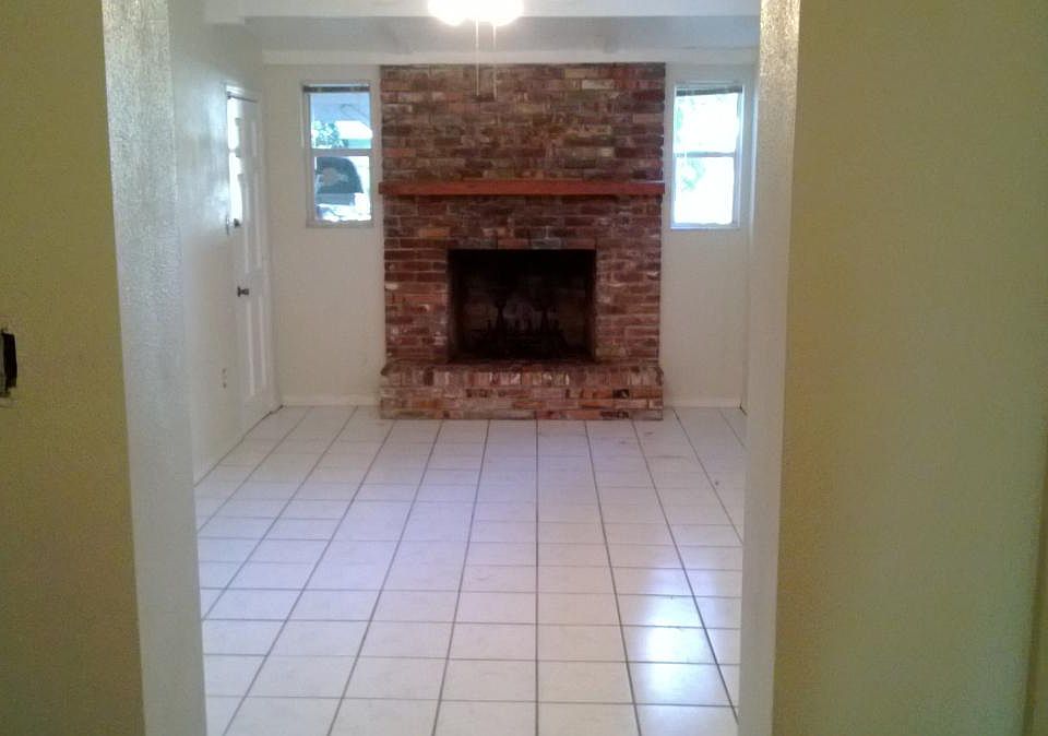 2nd image of 4503 S Trask St