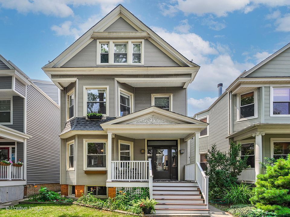 1st image of 3924 N Oakley Ave #2