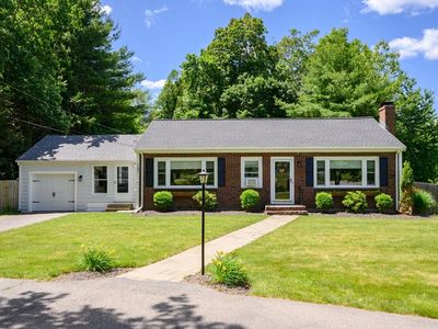 107 Washington St, Pembroke, MA, 02359