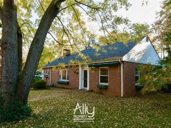 1605 Cambridge Cir, Charlottesville, VA 22903