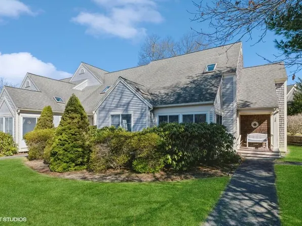 28 Red Cedar Road, Mashpee, MA 02649