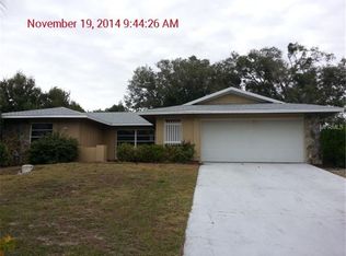 1121 Count Ct, Tarpon Springs, FL 34689