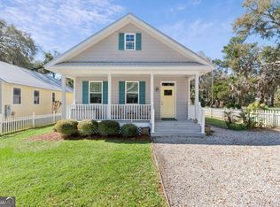 300 2nd St #E, Darien, GA 31305