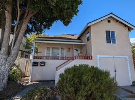 605 Seabright, 605 1/2 Seabright