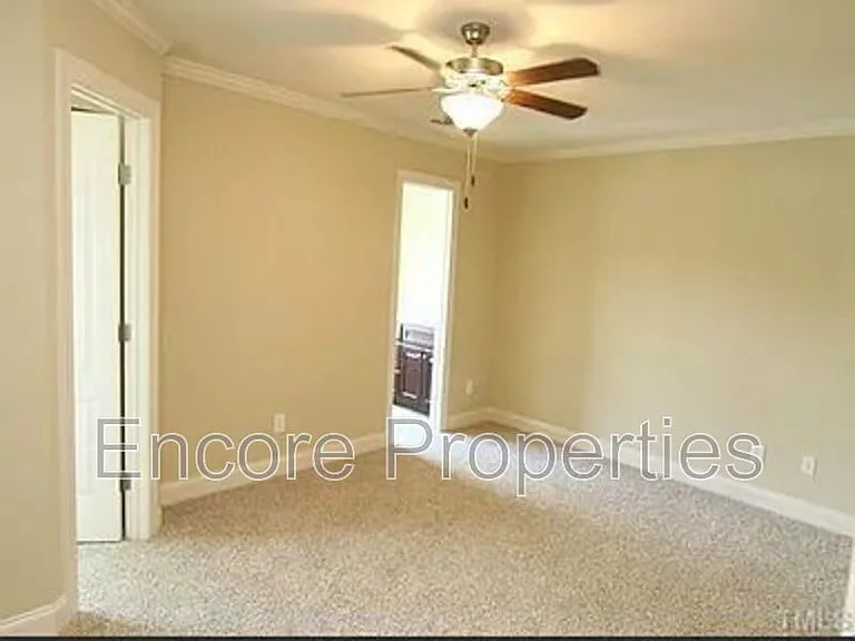 710 Barlang Cir — Photo 7