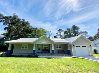 5109 Riverside Dr, Yankeetown, FL 34498