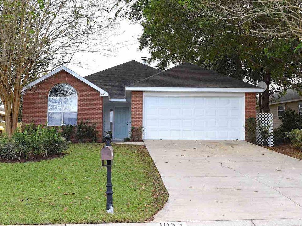 1st image of 1055 Winter Ln