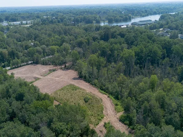 9141 River Rd #27, Phoenix, NY 13135