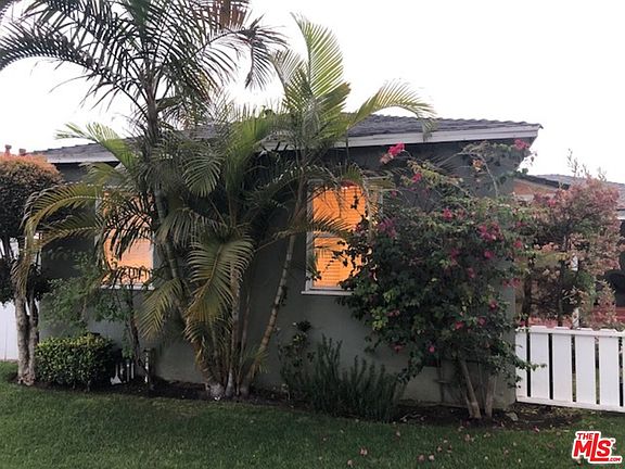 3rd image of 10763 Jefferson Blvd