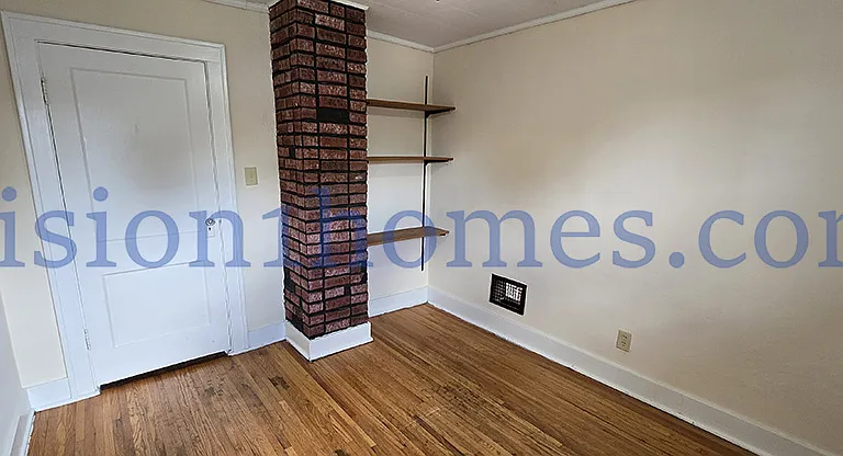 718 W Murphy St — Photo 8