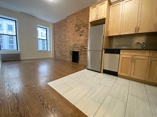 Rented by Corcoran | media 6