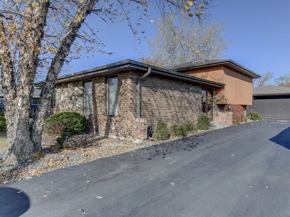 181 W 28th St, South Chicago Heights, IL 60411