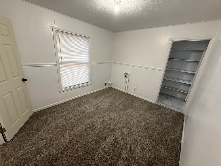 2304 Avenue D — Photo 8