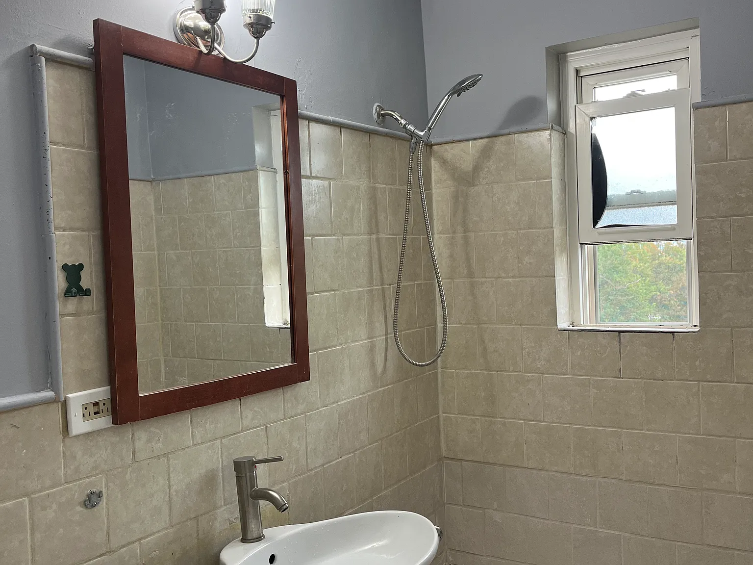 2 bed, 707 sqft, $1,900 — Photo 2