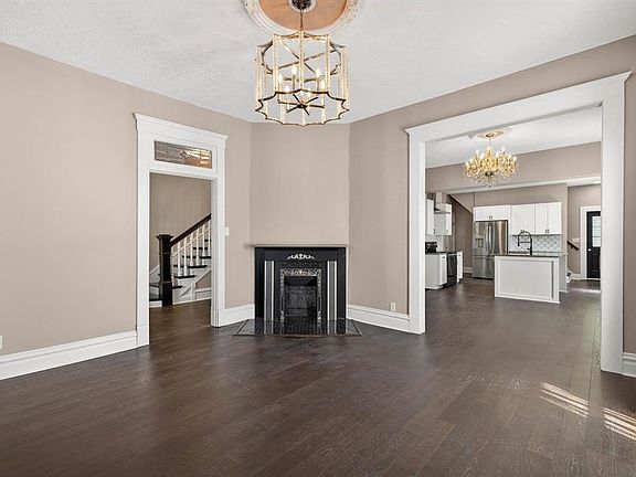 4th image of 1329 Saint Ann St