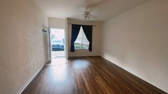 3860 SW 20th Ave #1801 — Photo 2