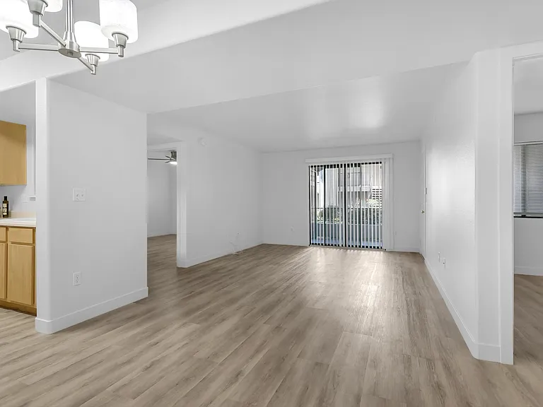 950 Seven Hills Dr #1016 — Photo 11
