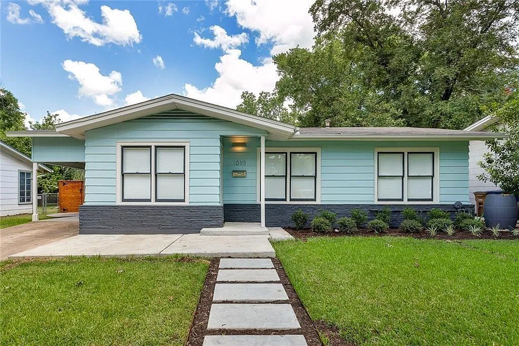 3 bed, 1.0 bath, 1505 sqft, $3,100 — Photo 2