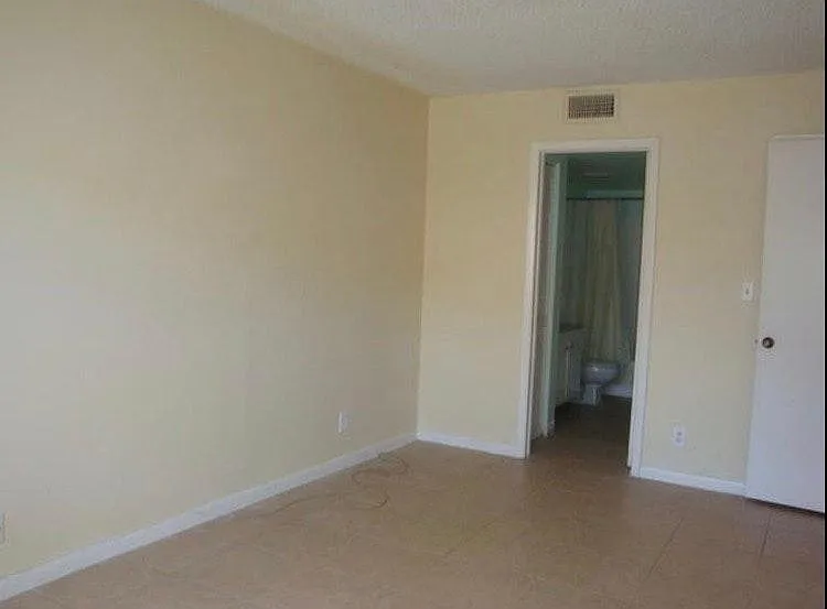 4141 NW 90th Ave #103 — Photo 11